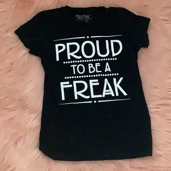 Not so Proud 🖤🤍 - Picture 2 of 9